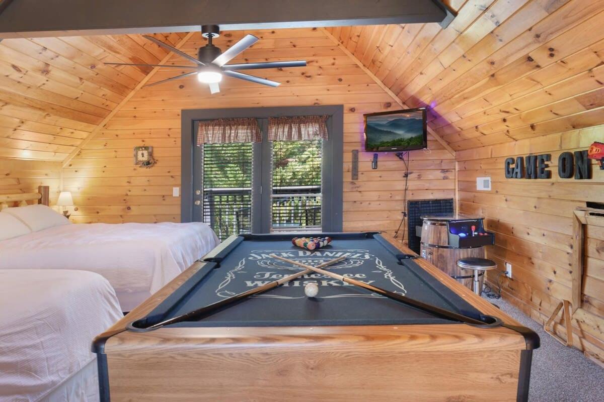Ryes And Shine Bootlegger'S Cabin! Hot Tub* Pool* Arcade* Billiards *Ev * Pet Friendly Сев'єрвілл Екстер'єр фото