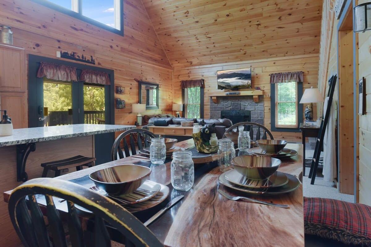 Ryes And Shine Bootlegger'S Cabin! Hot Tub* Pool* Arcade* Billiards *Ev * Pet Friendly Сев'єрвілл Екстер'єр фото