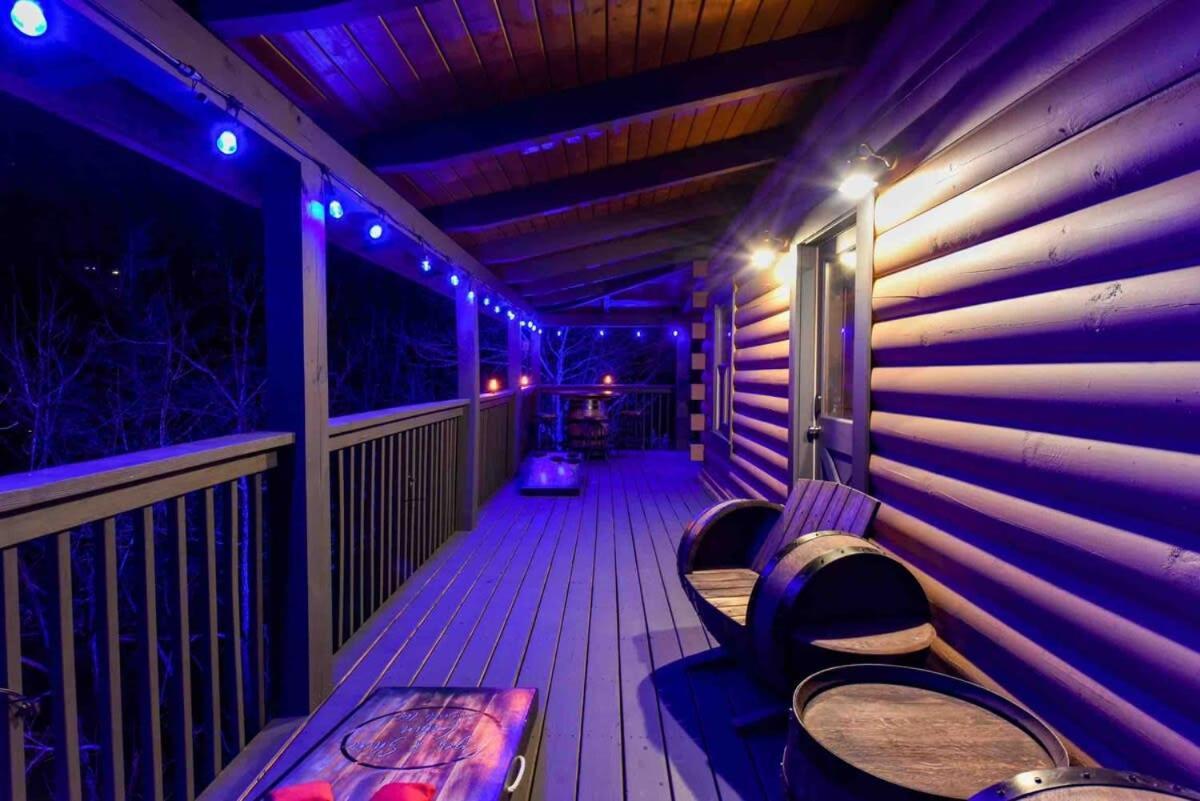 Ryes And Shine Bootlegger'S Cabin! Hot Tub* Pool* Arcade* Billiards *Ev * Pet Friendly Сев'єрвілл Екстер'єр фото