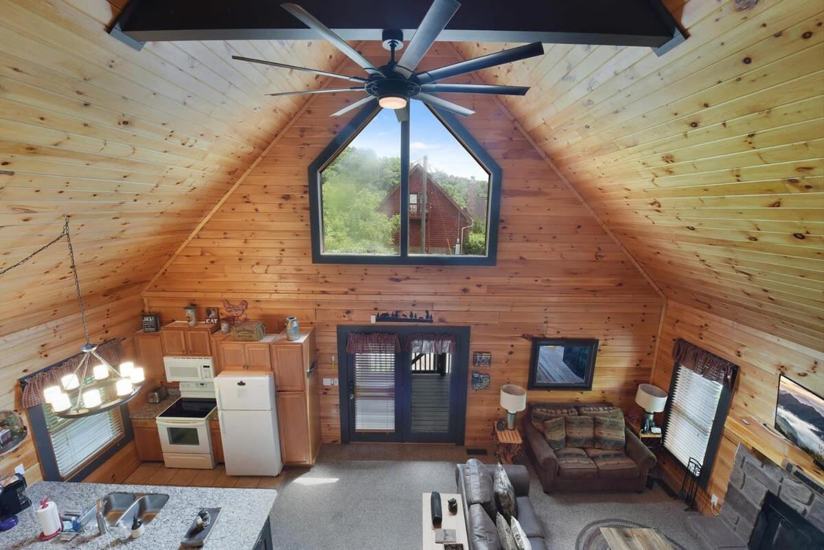 Ryes And Shine Bootlegger'S Cabin! Hot Tub* Pool* Arcade* Billiards *Ev * Pet Friendly Сев'єрвілл Екстер'єр фото