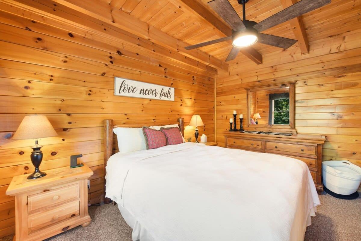 Ryes And Shine Bootlegger'S Cabin! Hot Tub* Pool* Arcade* Billiards *Ev * Pet Friendly Сев'єрвілл Екстер'єр фото