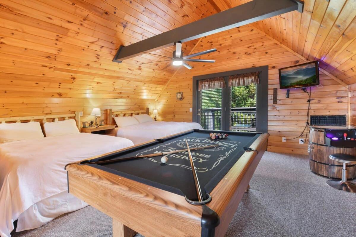 Ryes And Shine Bootlegger'S Cabin! Hot Tub* Pool* Arcade* Billiards *Ev * Pet Friendly Сев'єрвілл Екстер'єр фото