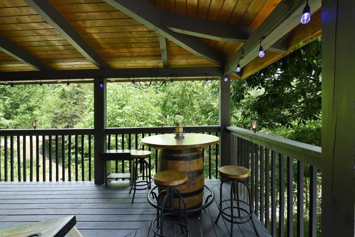 Ryes And Shine Bootlegger'S Cabin! Hot Tub* Pool* Arcade* Billiards *Ev * Pet Friendly Сев'єрвілл Екстер'єр фото