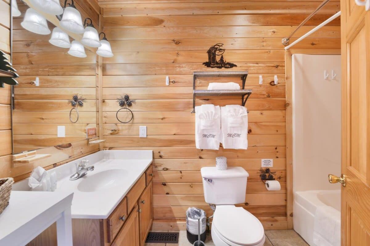 Ryes And Shine Bootlegger'S Cabin! Hot Tub* Pool* Arcade* Billiards *Ev * Pet Friendly Сев'єрвілл Екстер'єр фото